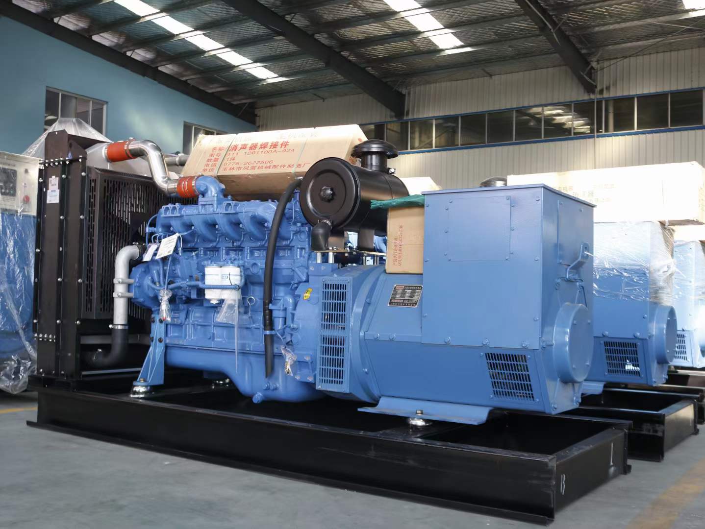 甘肃柴油发电机组空气滤清器多久需要更换一次？