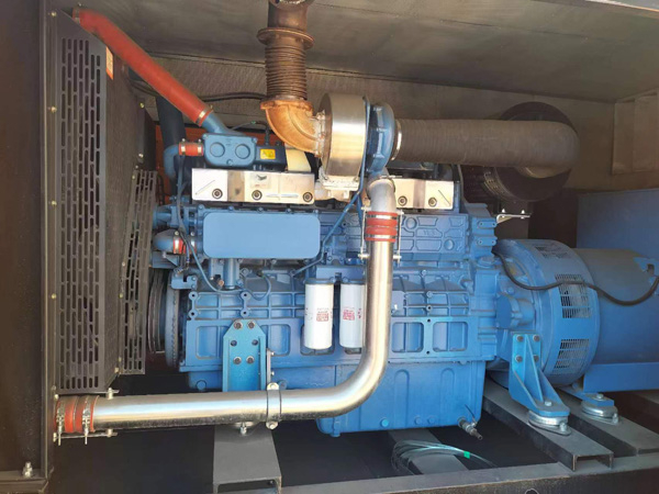 甘肃柴油发电机组一般有几种电压输出？