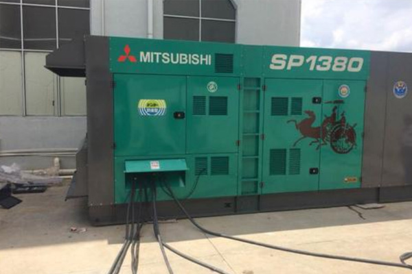 甘肃为什么有些柴油发电机组的输出电压可以调节？