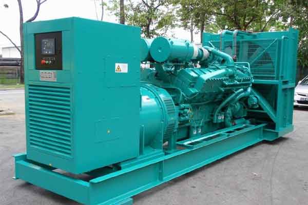 甘肃柴油发电机组电压不稳定怎样维修？