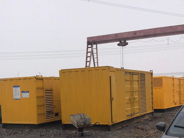 甘肃100kw柴油发电机组每小时油耗？