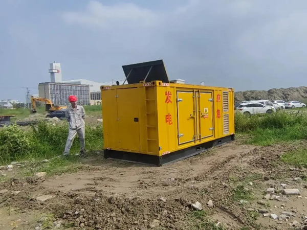 甘肃200KW柴油发电机机组每小时的油耗量受哪些因素影响？